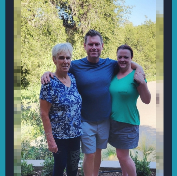 Meet your Posher, Jennifer--POSH AMBASSADOR & 5⭐️ Seller! - Picture 16 of 16